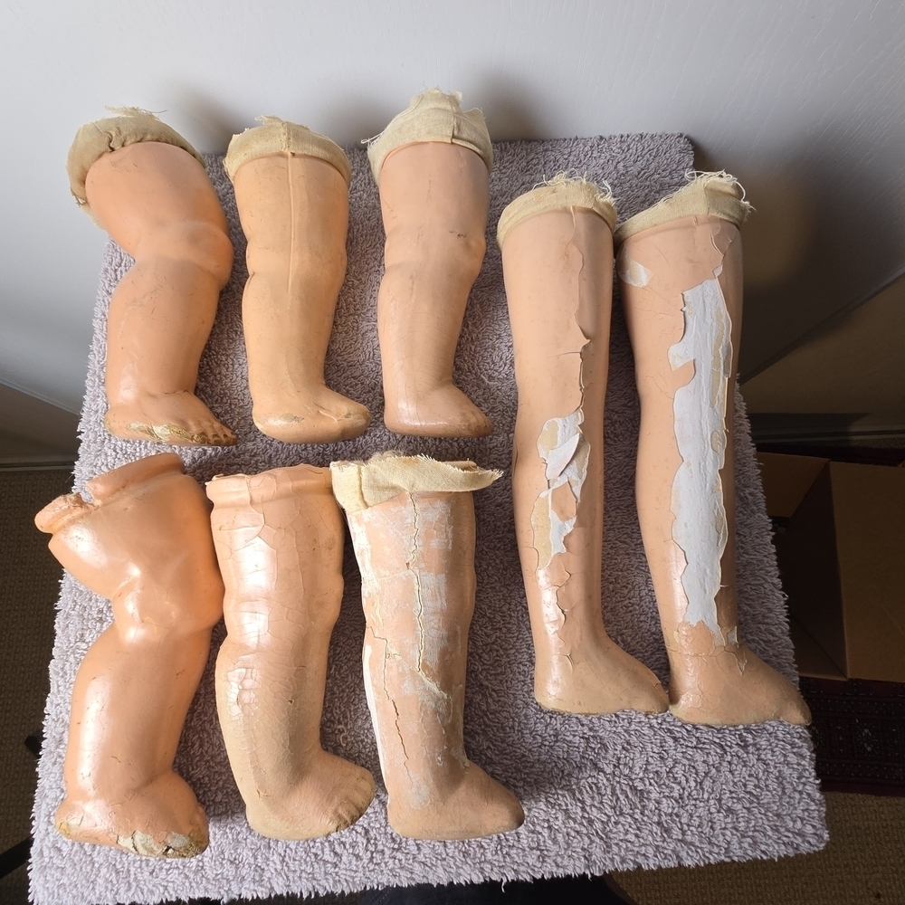 Vintage Doll Legs - Picture 5 of 9